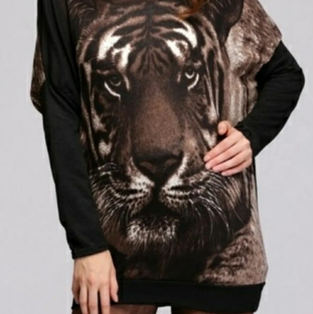 Tiger sweater